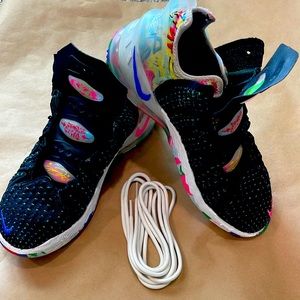 Nike LeBron 18 “James Gang” basketball shoes